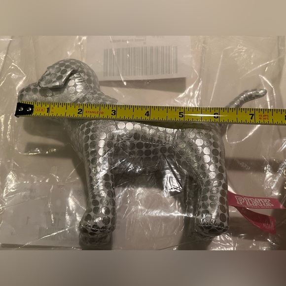 RARE PINK VICTORIA’S SECRET MINI DOG. - Picture 11 of 11